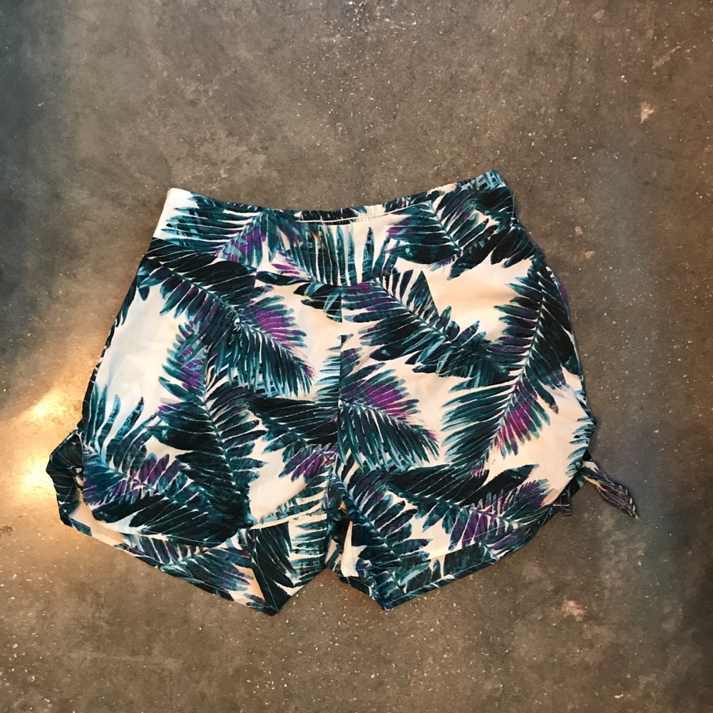 Charlotte Russe palm print shorts